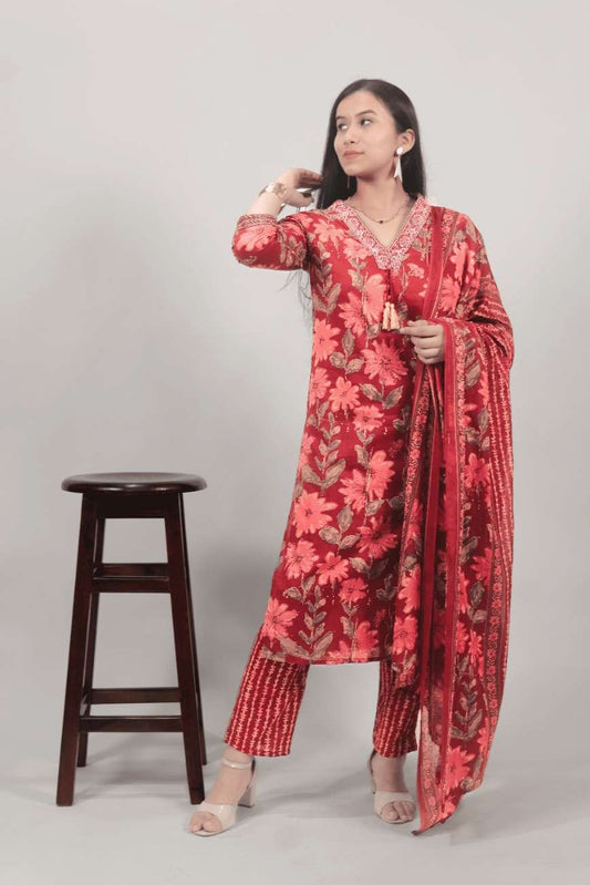 Women’s White Cotton Blend Kurta Pant Set – Elegant Floral Embroidered Kurta with Red Border and Matching Pants, Traditional Indian Ethnic Wear for Festive, Casual & Party Occasions