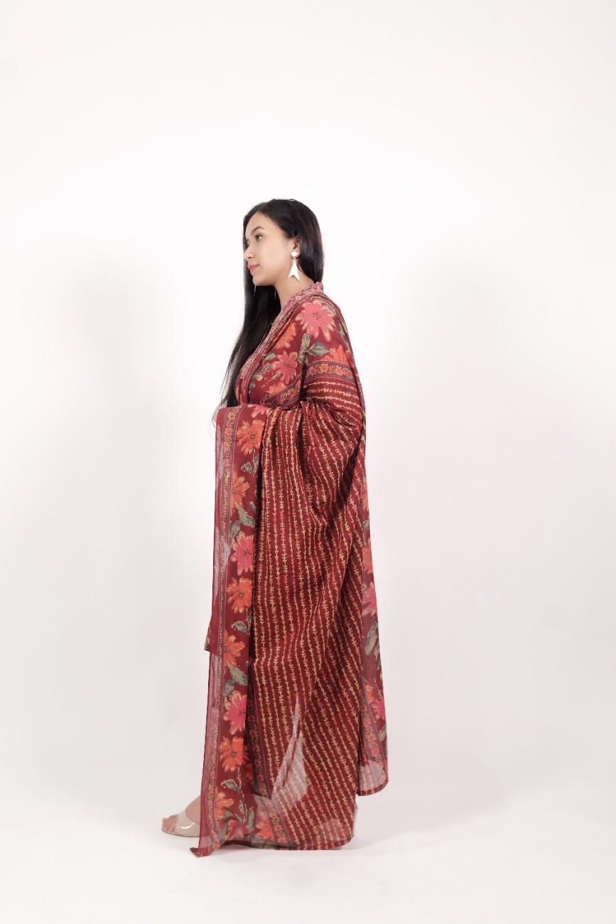 Women’s White Cotton Blend Kurta Pant Set – Elegant Floral Embroidered Kurta with Red Border and Matching Pants, Traditional Indian Ethnic Wear for Festive, Casual & Party Occasions