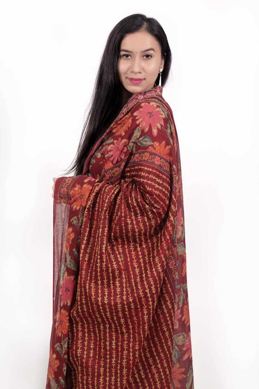 Women’s White Cotton Blend Kurta Pant Set – Elegant Floral Embroidered Kurta with Red Border and Matching Pants, Traditional Indian Ethnic Wear for Festive, Casual & Party Occasions